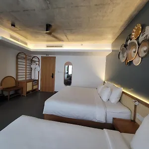 Leaf Beachfront 4*, Da Nang Vietnam